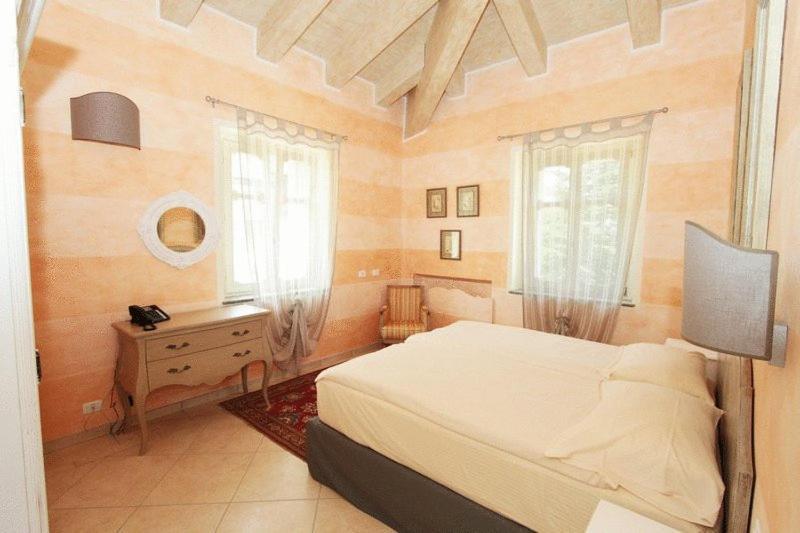 Villa Morneto Vignale Monferrato Luaran gambar